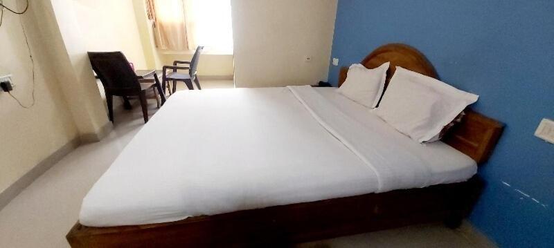 Spot On 80624 Hotel Niladri Complex Puri Esterno foto