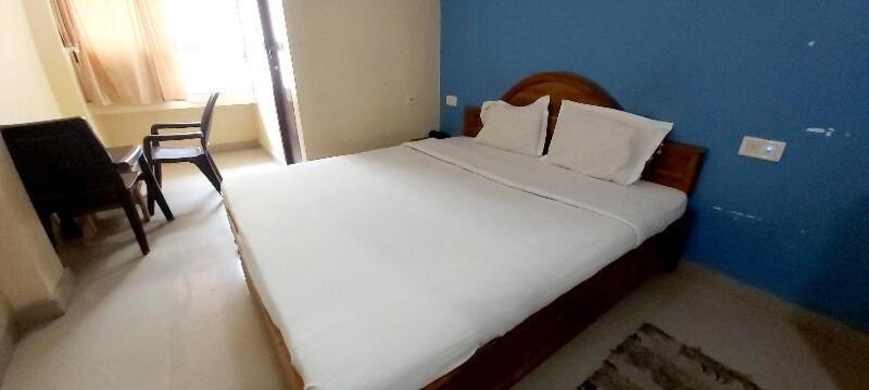Spot On 80624 Hotel Niladri Complex Puri Esterno foto